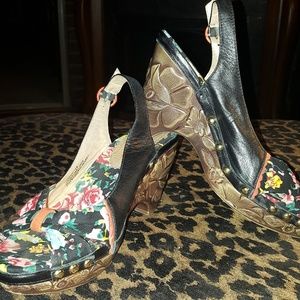 Poetic Licence London Leather/ Fabric heelSize 8.5